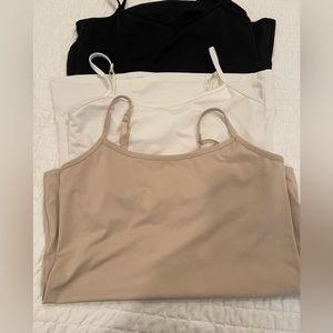 New York and co original shelf bra tanks medium set of 3